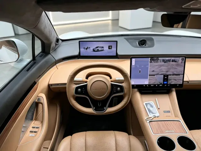 Luxeed R7 — Фото автомобиля 3