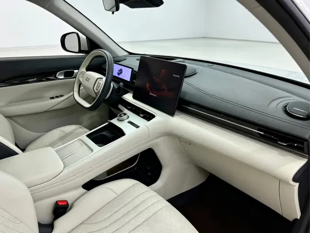 Geely Galaxy E5 — Фото автомобиля 12