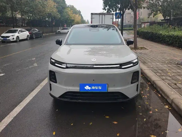 Leapmotor C10 — Фото автомобиля 2