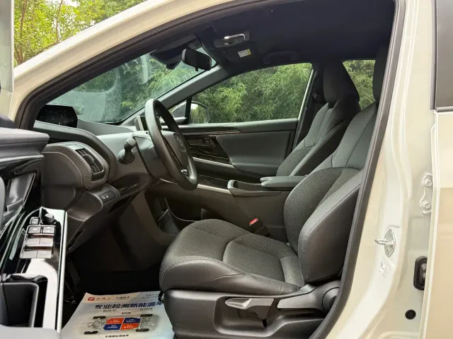 Toyota FAW Toyota bZ4X — Фото автомобиля 5