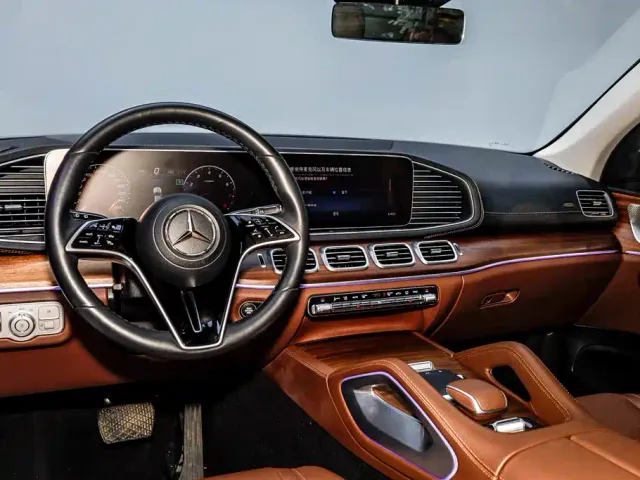 Mercedes-Benz GLE-Class — Фото автомобиля 21