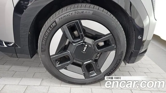 Kia EV9 — Фото автомобиля 6