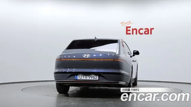 Hyundai Grandeur GN7 — Фото автомобиля 3