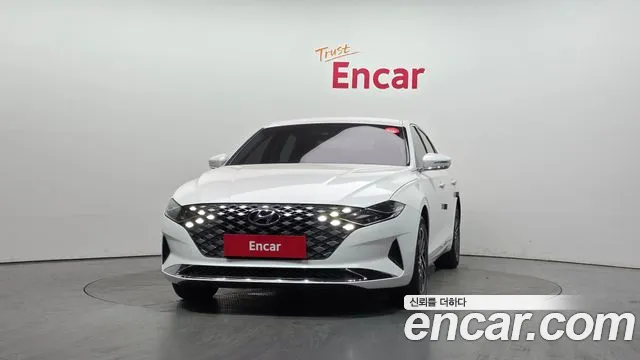 Hyundai Grandeur Новый Grandeur IG 3.0 LPi (Такси) — Фото автомобиля 3