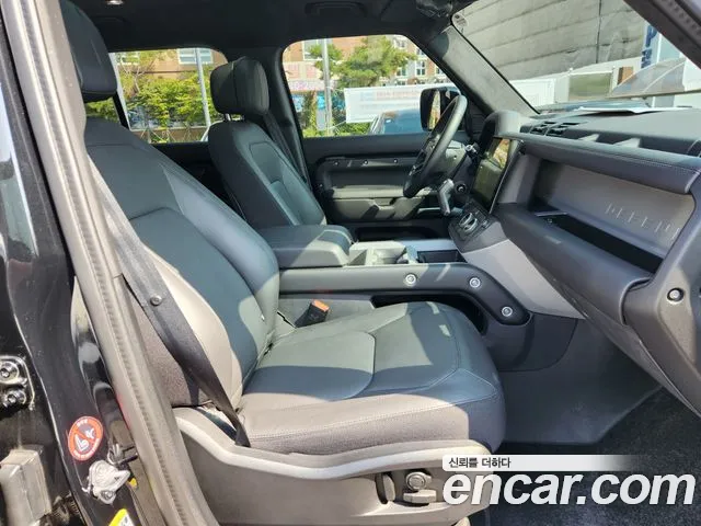 Land Rover Defender L663 — Фото автомобиля 11