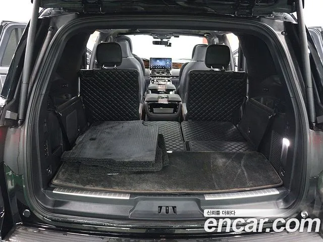 Lincoln Navigator — Фото автомобиля 20
