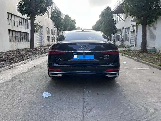 Audi A6L — Фото автомобиля 5