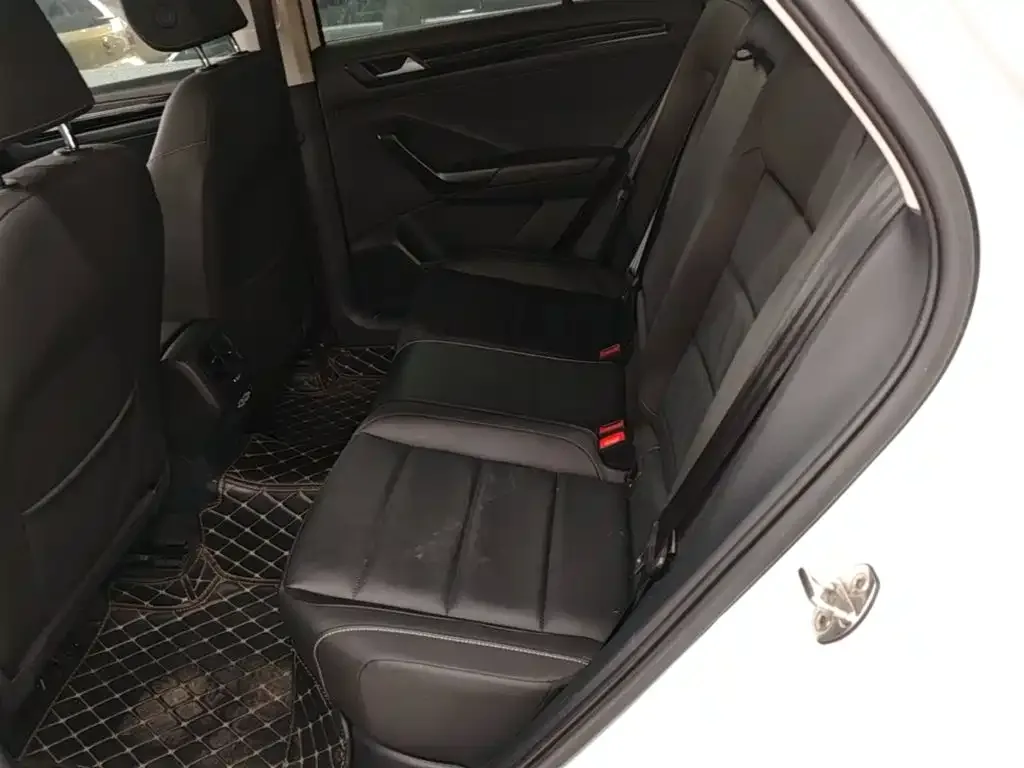 Volkswagen Volkswagen T-ROC 2021 280TSI DSG 2WD Comfort Smart Connect Edition — Фото автомобиля 16