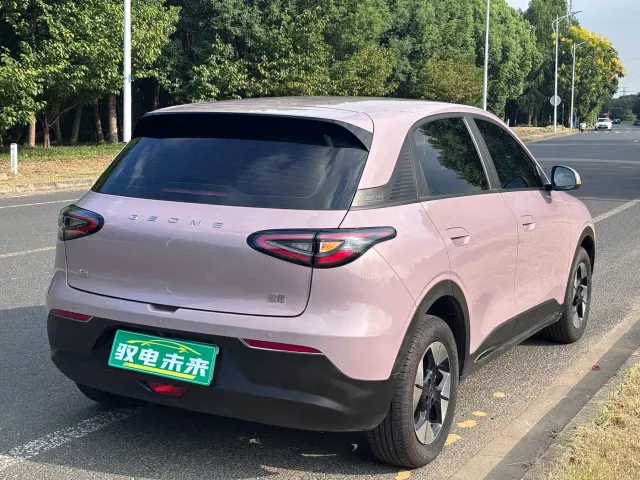 Geely Starry Wish — Фото автомобиля 4