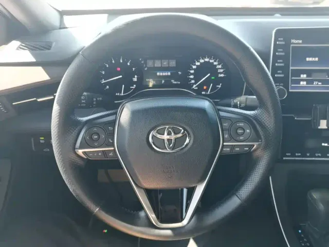 Toyota Avalon — Фото автомобиля 10