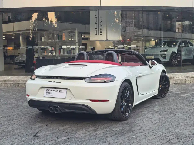 Porsche 718 — Фото автомобиля 22