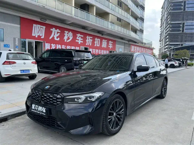 Фотография автомобиля — BMW 3 Series