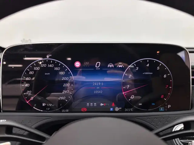 Mercedes-Benz E-Class — Фото автомобиля 14