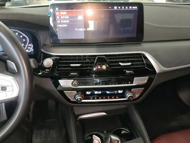 BMW 5 Series — Фото автомобиля 12