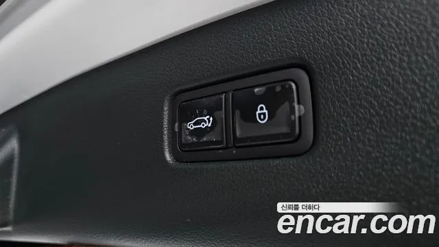 Genesis GV80 — Фото автомобиля 23