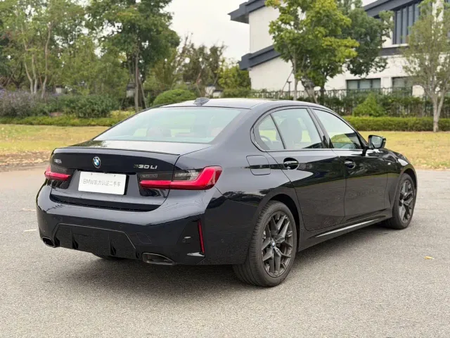 BMW 3 Series — Фото автомобиля 5