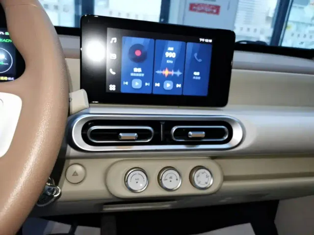 Wuling Hongguang Mini EV — Фото автомобиля 12