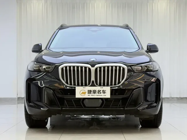 Фотография автомобиля — BMW X5