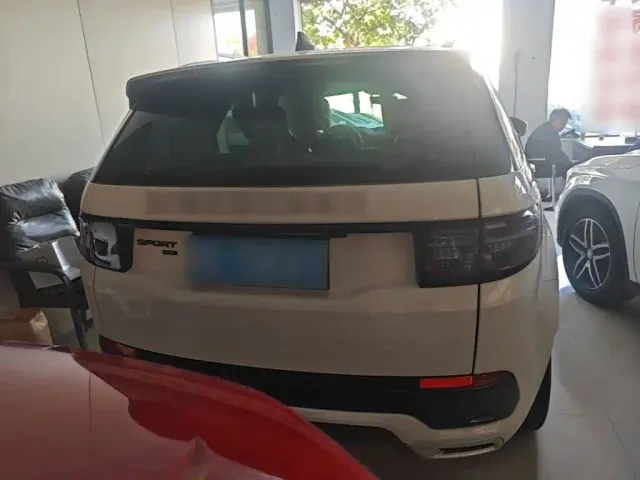 Land Rover Discovery Sport — Фото автомобиля 5