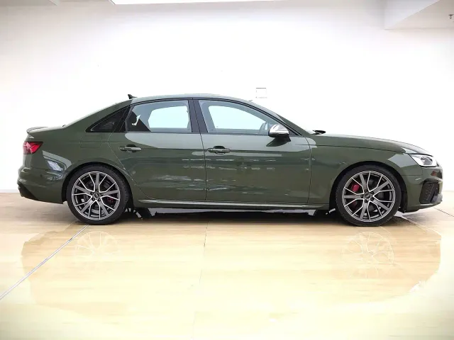 Audi S4 — Фото автомобиля 3