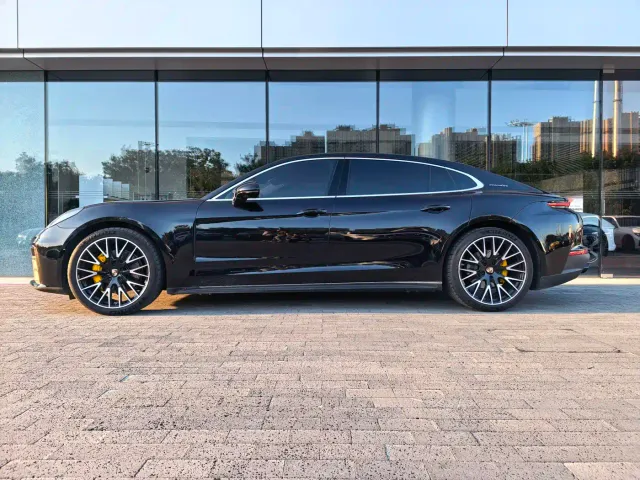 Porsche Panamera — Фото автомобиля 7