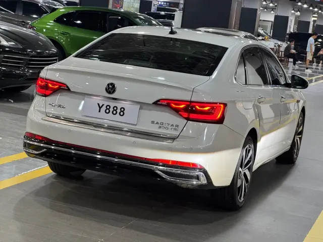 Volkswagen Sagitar — Фото автомобиля 4