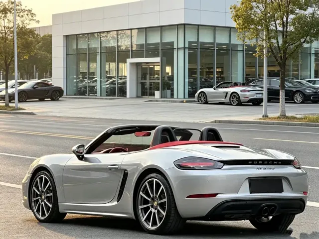 Porsche 718 — Фото автомобиля 10