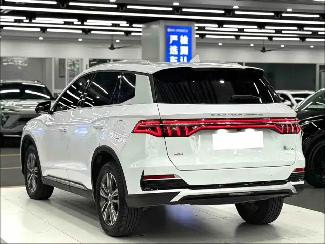 BYD Song Pro — Фото автомобиля 4