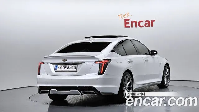 Cadillac CT5 — Фото автомобиля 2