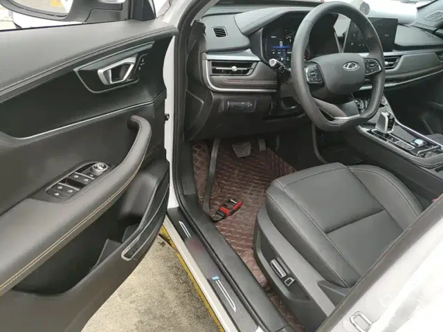 Chery Tiggo 8 — Фото автомобиля 15