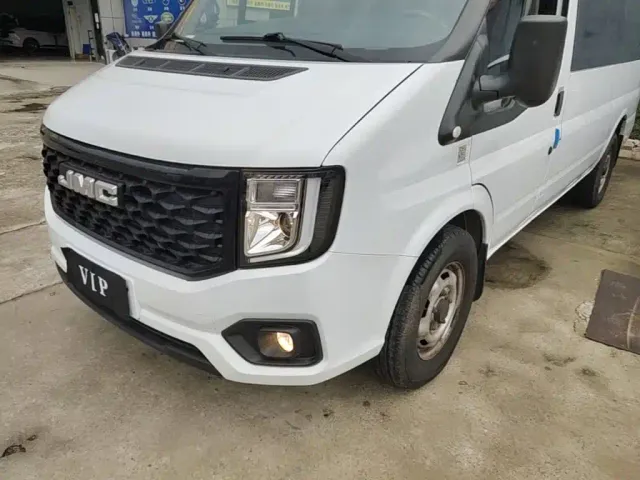 Jiangling JMC Fushun 2025 Model 2.0T 8AT Diesel Medium Wheelbase Medium-High Roof Commercial Multi-purpose Vehicle 7 Seater — Фото автомобиля 17