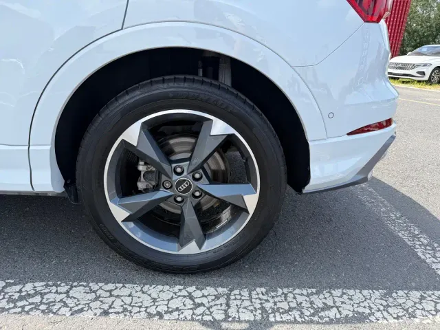 Audi Q3 — Фото автомобиля 14