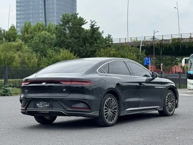 BYD Han — Фото автомобиля 13