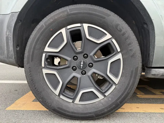 BYD FangChengBao Titanium 7 — Фото автомобиля 16