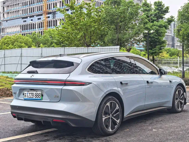Nio ET5 Touring — Фото автомобиля 4