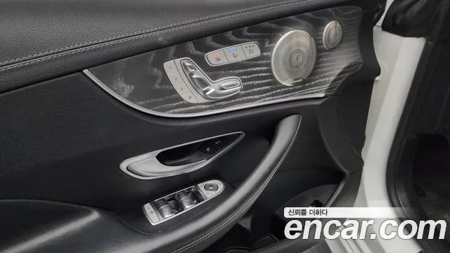Mercedes-Benz E-Class — Фото автомобиля 9