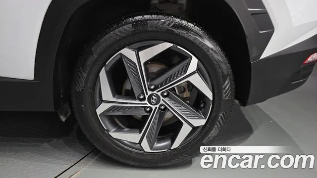 Hyundai Tucson Tucson (NX4) Бензин 1.6 турбо 2WD — Фото автомобиля 19