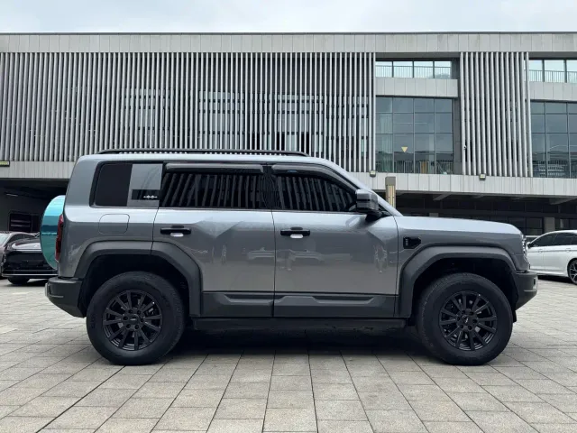 BYD FangChengBao Leopard 5 — Фото автомобиля 4