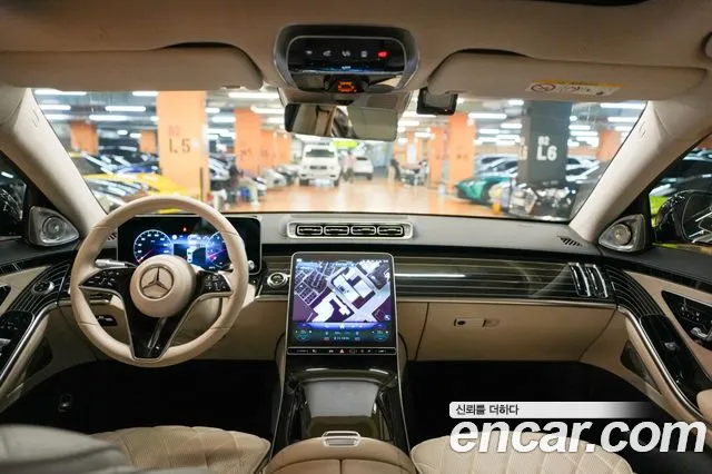 Mercedes-Benz S-Class — Фото автомобиля 12