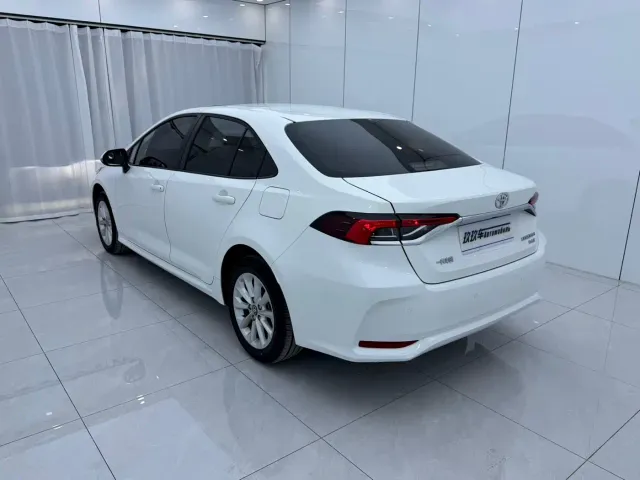 Toyota Corolla — Фото автомобиля 6