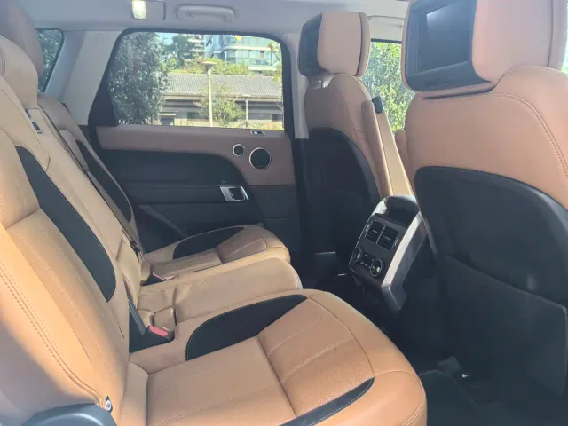 Land Rover Range Rover Sport — Фото автомобиля 13