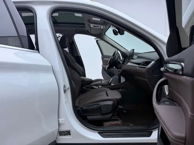 BMW X1 — Фото автомобиля 14