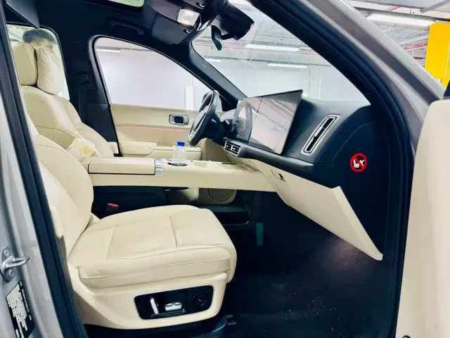 Li Auto L9 — Фото автомобиля 8