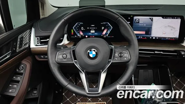 BMW 2 Series U06 — Фото автомобиля 12