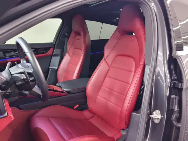 Porsche Panamera — Фото автомобиля 12