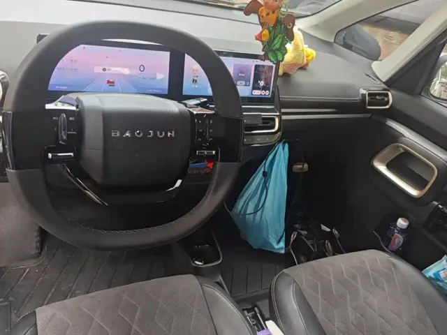 Baojun KiWi EV — Фото автомобиля 12