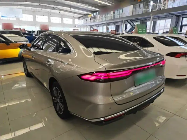 Geely Galaxy Stellar 6 — Фото автомобиля 4