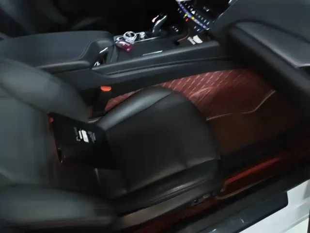 Cadillac CT5 — Фото автомобиля 24