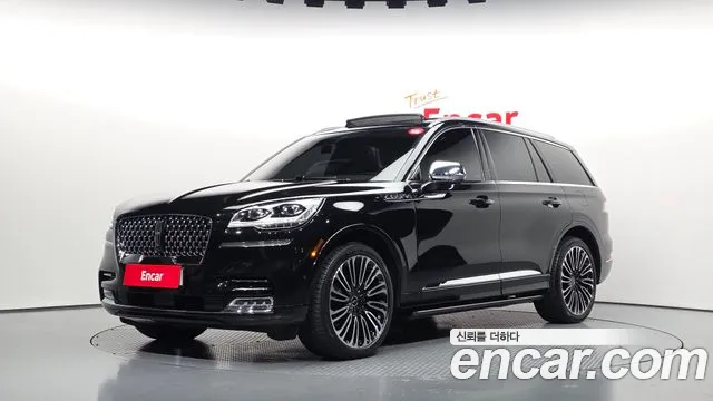 Фотография автомобиля — Lincoln Aviator 2nd Gen