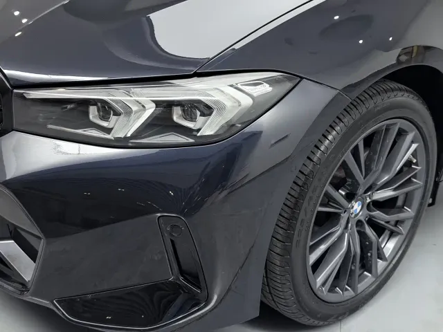BMW 3 Series — Фото автомобиля 13